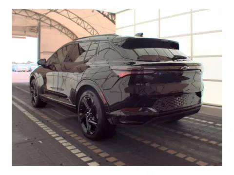 More photos of 2024 Chevrolet Equinox EV RS at Evo Motors, FL
