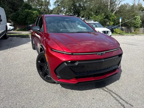 More photos of 2025 Chevrolet Equinox EV RS at Evo Motors, FL