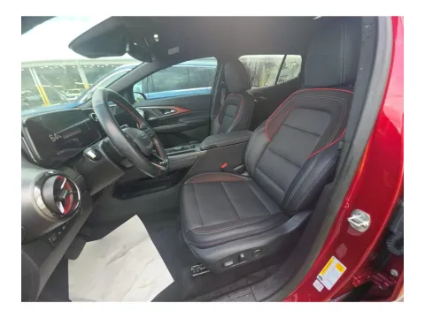 More photos of 2025 Chevrolet Equinox EV RS at Evo Motors, FL