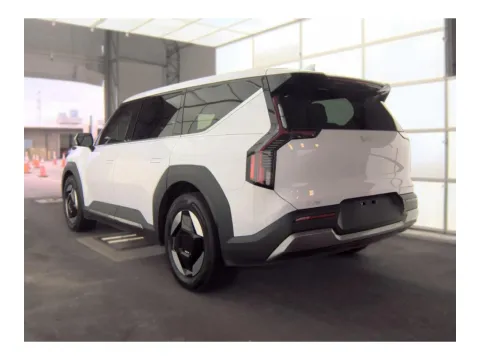 More photos of 2026 Kia EV9 Light Long Range at Evo Motors, FL