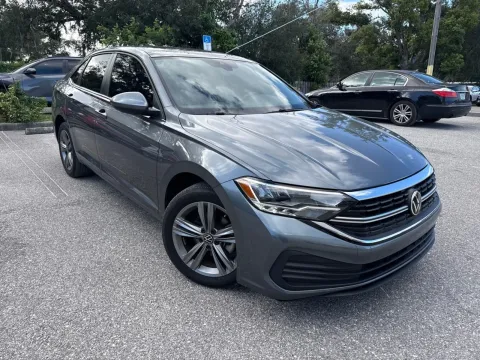 More photos of 2024 Volkswagen Jetta SE at Evo Motors, FL