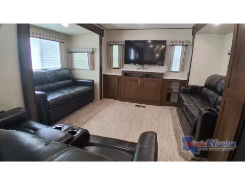 Another view of 2020 Forest River AVENGER 32DEN for sale in Alexandria, LA at Cenla RV Center - Alexandria