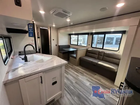 More photos of 2026 Jayco JAY FLIGHT SLX 261BHS at Cenla RV Center - Alexandria, LA
