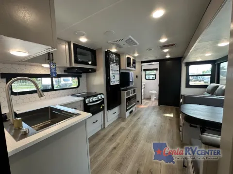 More photos of 2026 Jayco JAY FEATHER 25RB at Cenla RV Center - Alexandria, LA