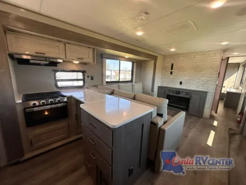 More photos of 2026 Coachmen RV CATALINA LEGACY 323MAZE at Cenla RV Center - Alexandria, LA