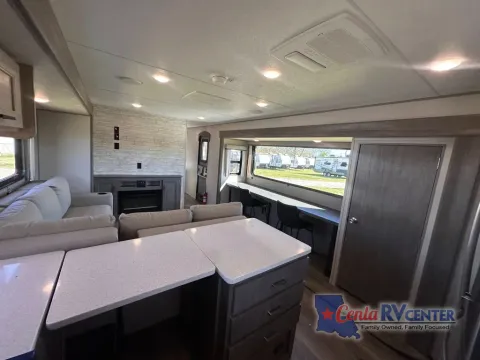 More photos of 2026 Coachmen RV CATALINA LEGACY 323MAZE at Cenla RV Center - Alexandria, LA