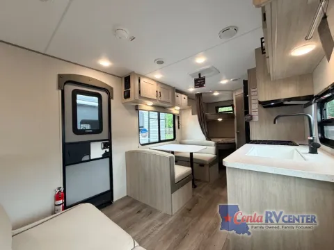 More photos of 2026 Coachmen RV CATALINA SUMMIT 261BH at Cenla RV Center - Alexandria, LA