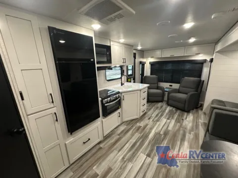 More photos of 2026 Jayco JAY FLIGHT SLX 262RLS at Cenla RV Center - Alexandria, LA