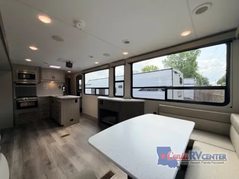 More photos of 2026 Coachmen RV CATALINA LEGACY 283RNR at Cenla RV Center - Alexandria, LA