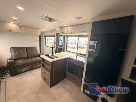 Photos of 2027 Forest River TRACER 248RE for sale in Alexandria, LA at Cenla RV Center - Alexandria