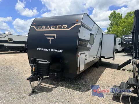 White 2027 Forest River TRACER 248RE for sale in Alexandria, LA