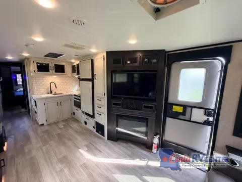 More photos of 2022 Jayco WHITE HAWK 29RL at Cenla RV Center - Alexandria, LA