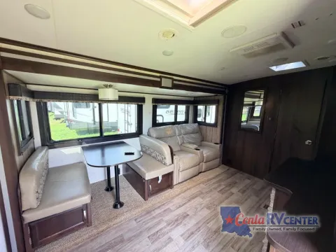 Photos of 2020 Jayco WHITE HAWK 26RK for sale in Alexandria, LA at Cenla RV Center - Alexandria
