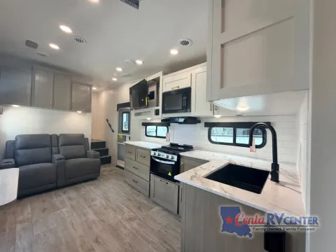 Another view of 2027 Jayco EAGLE SLE 28BHU for sale in Alexandria, LA at Cenla RV Center - Alexandria