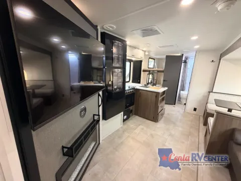 More photos of 2027 Forest River TRACER 275BH at Cenla RV Center - Alexandria, LA