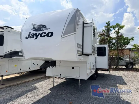 White 2027 Jayco EAGLE SLE 24MLE for sale in Alexandria, LA