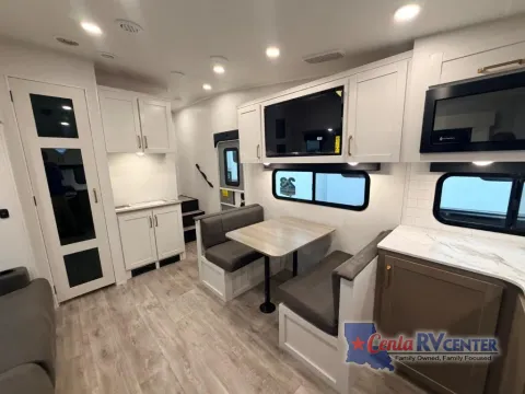 More photos of 2027 Jayco EAGLE SLE 24MLE at Cenla RV Center - Alexandria, LA