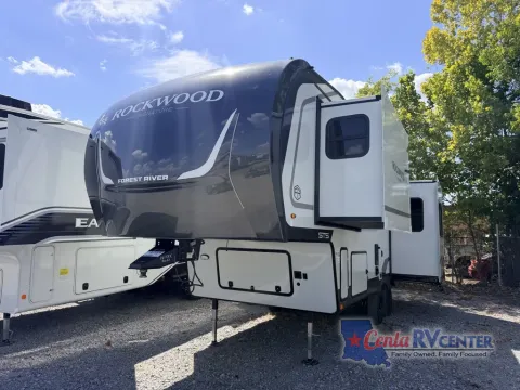 Unknown 2027 Forest River ROCKWOOD SIGNATURE 281SRK for sale in Alexandria, LA