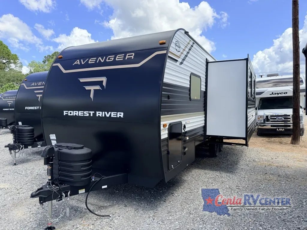 White 2027 Forest River AVENGER 25RBS for sale in Alexandria, LA