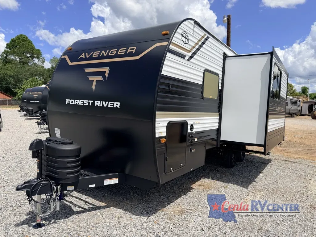 White 2027 Forest River AVENGER 20RBS for sale in Alexandria, LA
