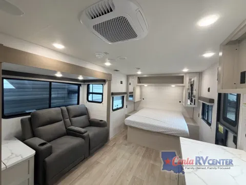 Photos of 2027 Jayco JAY FLIGHT SLX 200MKS for sale in Alexandria, LA at Cenla RV Center - Alexandria