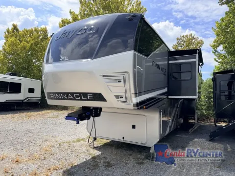 Unknown 2027 Jayco PINNACLE 39FBRL for sale in Alexandria, LA