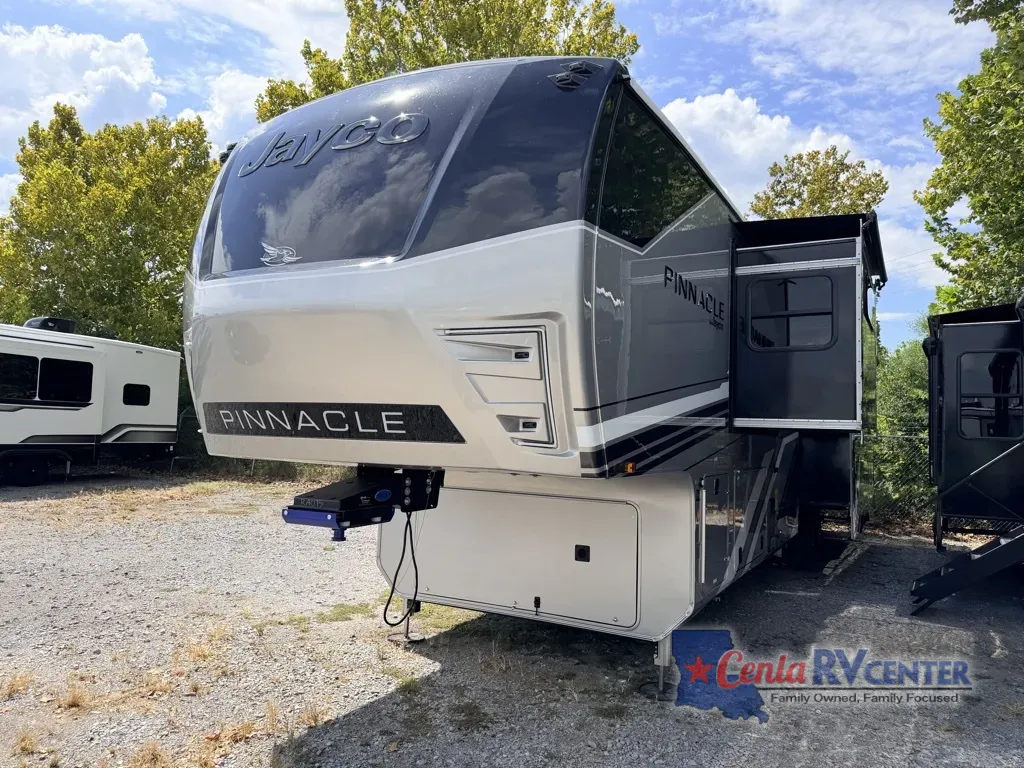 Unknown 2027 Jayco PINNACLE 39FBRL for sale in Alexandria, LA