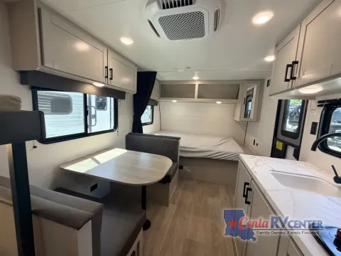 Photos of 2027 Jayco JAY FLIGHT SLX 175BH for sale in Alexandria, LA at Cenla RV Center - Alexandria