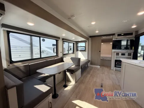 More photos of 2027 Jayco JAY FLIGHT 380DQS at Cenla RV Center - Alexandria, LA