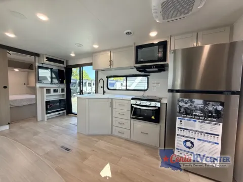 More photos of 2027 Jayco JAY FLIGHT 380DQS at Cenla RV Center - Alexandria, LA