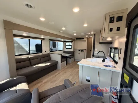 More photos of 2027 Jayco JAY FLIGHT 262RLS at Cenla RV Center - Alexandria, LA