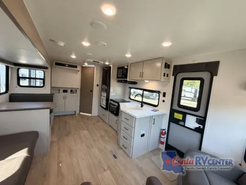 More photos of 2027 Jayco JAY FLIGHT 262RLS at Cenla RV Center - Alexandria, LA