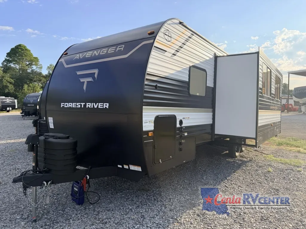 Unknown 2027 Forest River AVENGER 26DBS for sale in Alexandria, LA