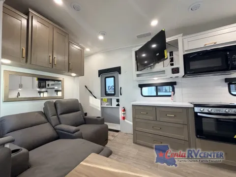 More photos of 2027 Jayco EAGLE HT 31QBH at Cenla RV Center - Alexandria, LA
