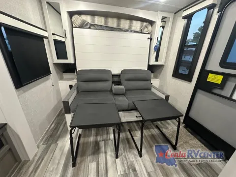 More photos of 2026 Jayco JAY FEATHER 19MRK at Cenla RV Center - Monroe, LA