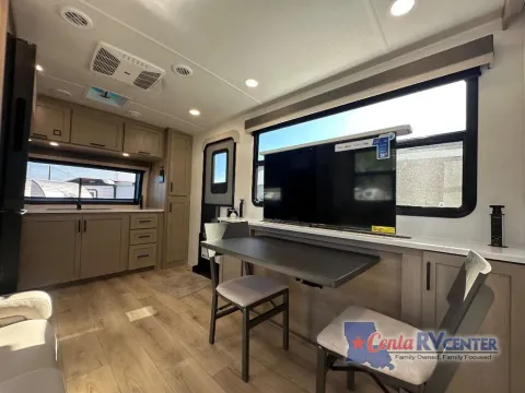 More photos of 2026 Forest River ROCKWOOD ULTRA LITE 301FKT at Cenla RV Center - Monroe, LA
