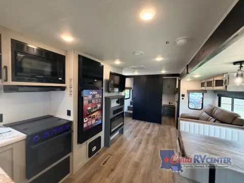 More photos of 2027 Forest River PUMA 337BH at Cenla RV Center - Monroe, LA