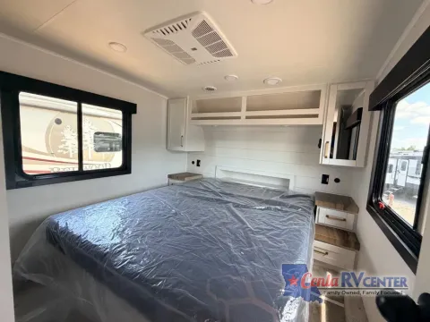 More photos of 2027 Jayco EAGLE HT 29RLC at Cenla RV Center - Monroe, LA