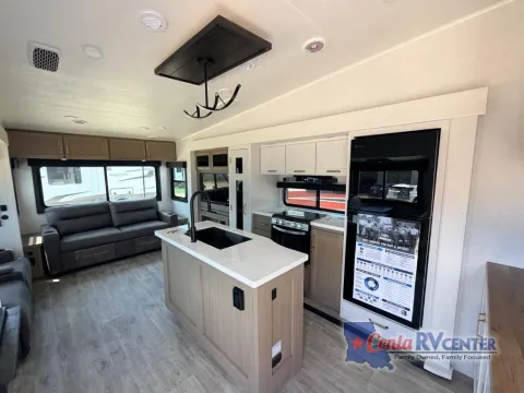 Photos of 2027 Jayco EAGLE HT 29RLC for sale in Monroe, LA at Cenla RV Center - Monroe