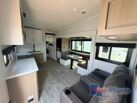 More photos of 2027 Jayco EAGLE HT 31QBH at Cenla RV Center - Monroe, LA