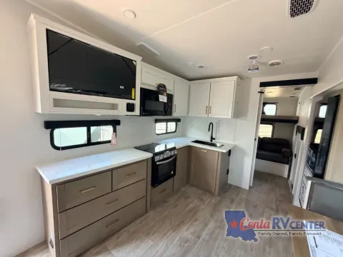 More photos of 2027 Jayco EAGLE HT 31QBH at Cenla RV Center - Monroe, LA