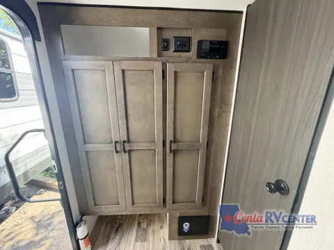 More photos of 2023 Venture RV SONIC 150VRK at Cenla RV Center - Monroe, LA