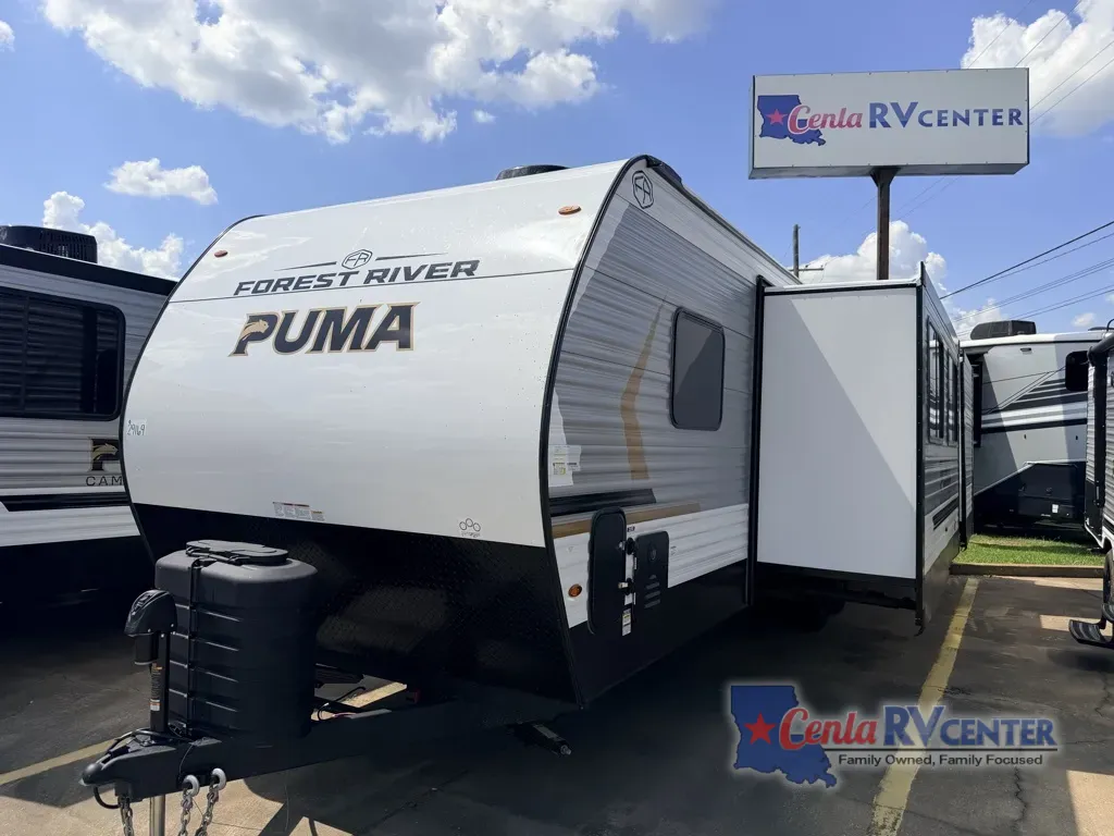 White 2027 Forest River PUMA 305BHCE for sale in Monroe, LA