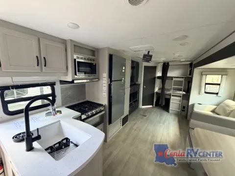 More photos of 2027 Coachmen RV CATALINA LEGACY 273DBHCKLE at Cenla RV Center - Monroe, LA