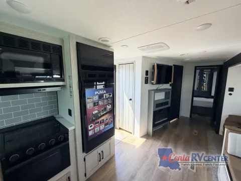 More photos of 2027 Forest River PUMA 26FKDS at Cenla RV Center - Monroe, LA