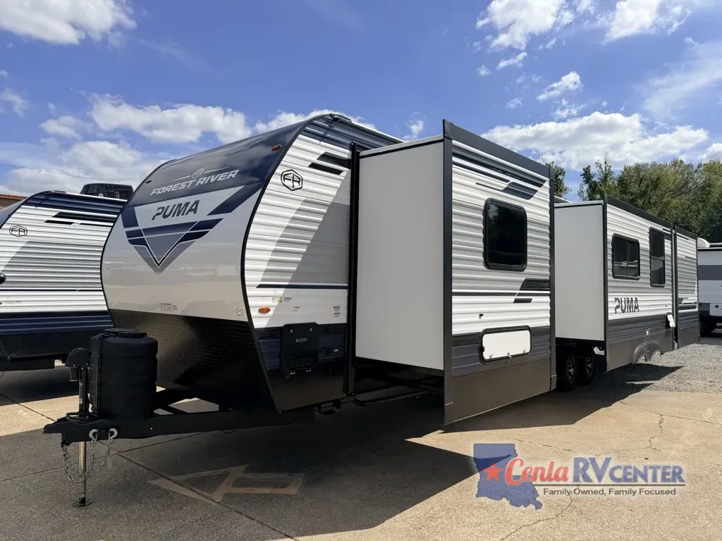White 2027 Forest River PUMA 32BHFS for sale in Monroe, LA