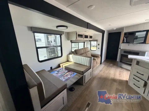 More photos of 2027 Forest River PUMA 32BHQS at Cenla RV Center - Monroe, LA