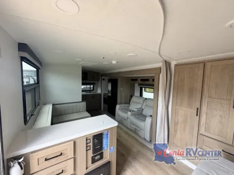 More photos of 2027 Forest River ROCKWOOD MINI 2522FB at Cenla RV Center - Monroe, LA