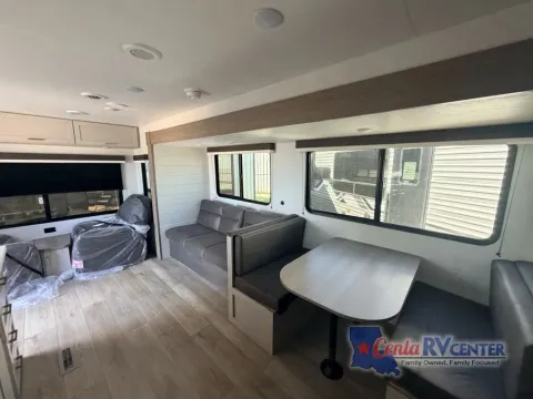More photos of 2027 Jayco JAY FLIGHT SLX 262RLS at Cenla RV Center - Monroe, LA