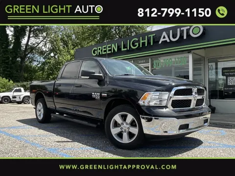 Black 2019 Ram 1500 Classic SLT for sale in Columbus, IN